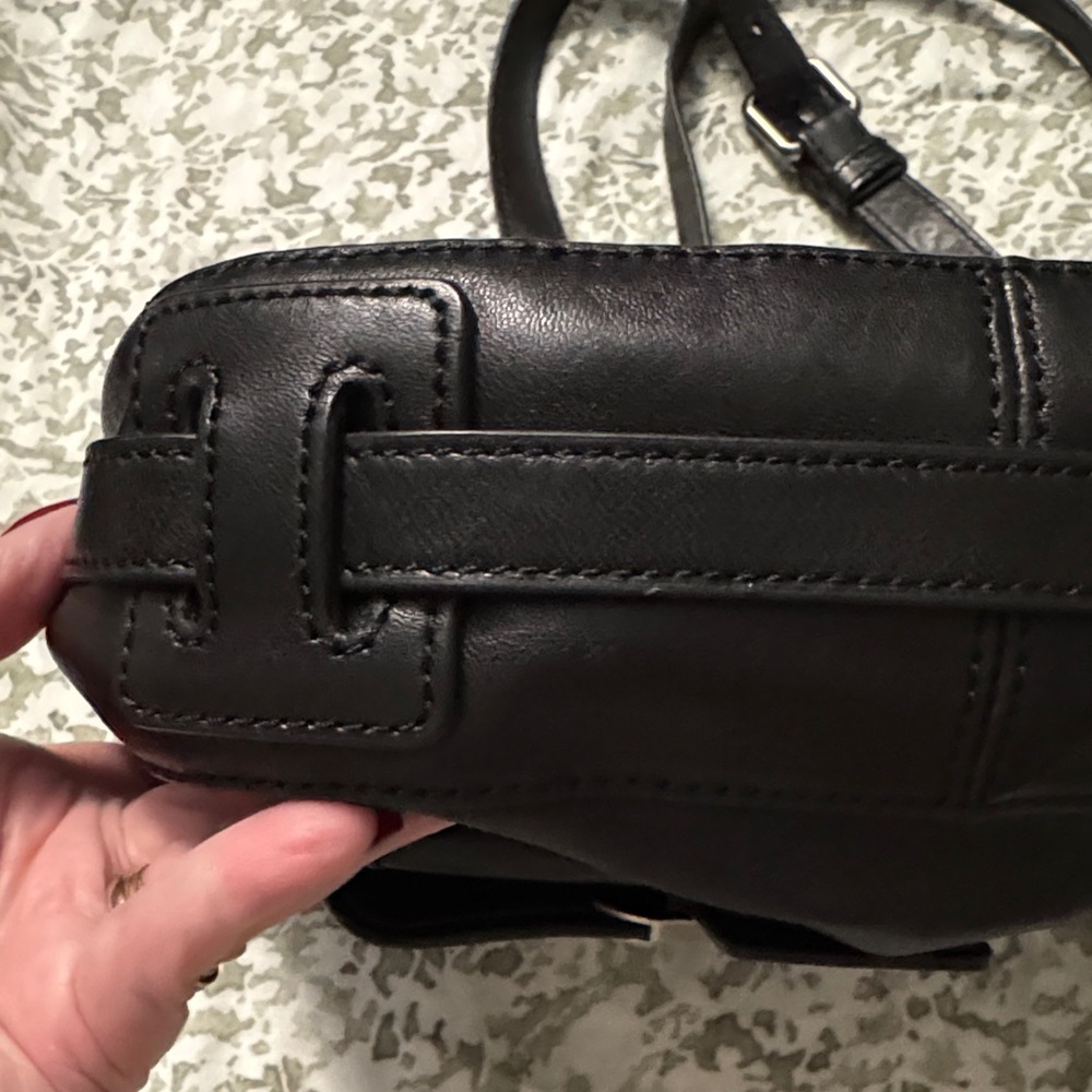 Kooba Black Leather Shoulder Bag - Picture 5 of 11